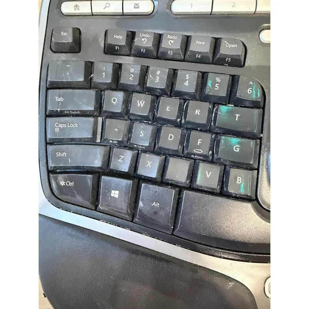 Microsoft Natural Ergonomic Keyboard 4000 V1.0 USB Wired Connection Tested